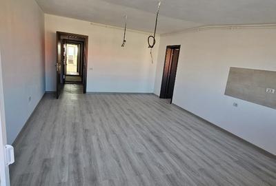 Apartament cu 2 camere semidecomandat în Sânpetru - 9
