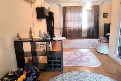 Casă cu 4 camere cu Canalizare în Central - 12