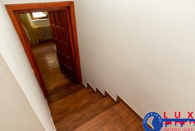 Casă cu 4 camere cu Teren 110 Mp în Central - 9