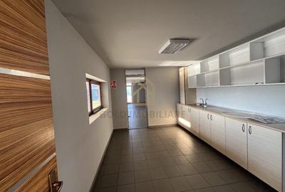 Spațiu comercial, de 190 mp, în Central - 1