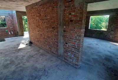 Casă cu 4 camere în Mihăești - 6