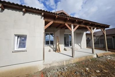 Casă cu 4 camere cu Teren 500 Mp în Sânmartin - 3