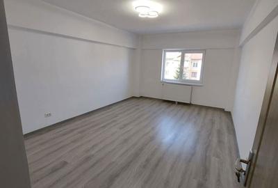 Apartament cu 2 camere decomandat în Rădăuți - 3