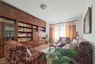 Apartament 3 camere zona Mercur- direct proprietar - 1