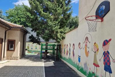 Casă cu Teren 400 Mp în Central - 2