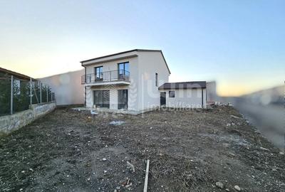 Casa cu 4 camere | 197mp util | Teren 555mp | Garaj | Zona Iulius Mall - 1