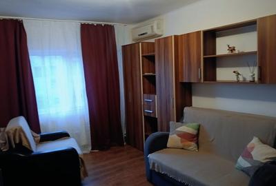 Garsonieră decomandată în Central - 6