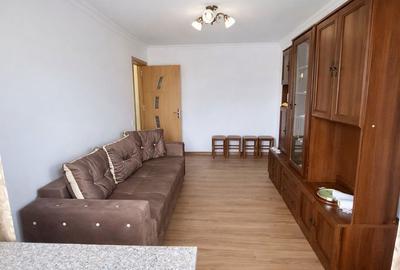 Apartament cu 3 camere decomandat în Ostroveni - 1
