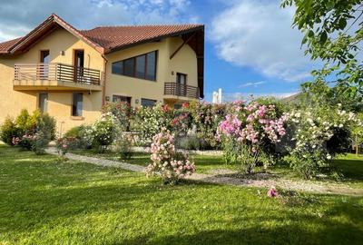 Casa individuala de vanzare, 250 mp utili, teren 1200 mp, zona Unirea - 1