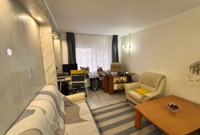 Garsonieră de vânzare – parter,central, B-dul Regele Mihai I zona Sf.Maria - 1