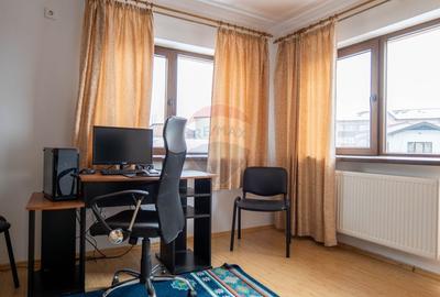 Casă cu 5 camere cu Teren 420 Mp în Dobroești - 9