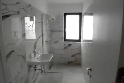 Apartament cu 3 camere decomandat în Titan - 9