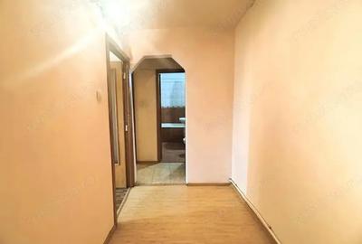Apartament cu 3 camere decomandat în Central - 1