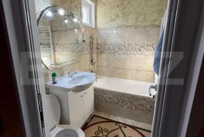 Apartament cu 3 camere semidecomandat în Central