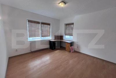 Casă cu 7 camere cu Teren 430 Mp în Gruia - 9