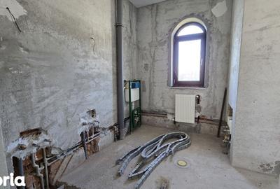 Casă cu 7 camere cu Canalizare în Ciolpani - 7