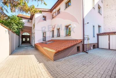 Apartament modern 2 camere + curte de inchiriat Ultracentral - 3