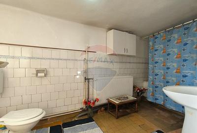 Casa 3 camere si 1400 mp teren in Brateiu - jud. Sibiu - 7