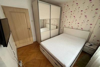 Apartament 3 camere de inchiriat, etaj 2, zona Cetate - 2