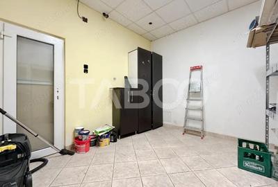 Spațiu comercial, de 117 mp, în Central - 7