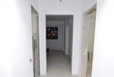 Apartament cu 3 camere decomandat în Tineretului - 2