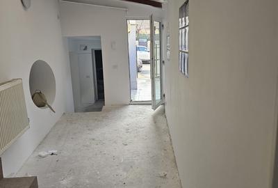 Casă individuală cu 5 camere cu Teren 163 Mp în Trocadero - 3