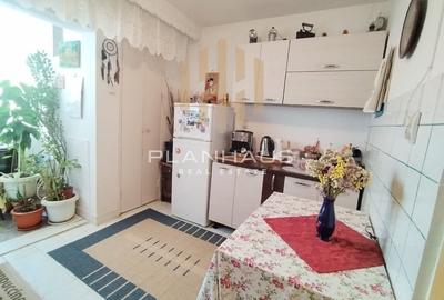 Apartament 2 camere, decomandat etaj 2 ,garaj inclus - 4