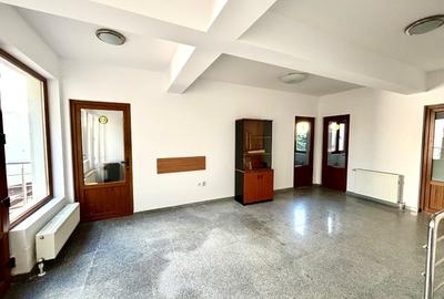 Casă pentru sediu firmă – 205 mp, Sector 4, panouri solare și loc parcare Casă pentru sediu firmă – 205 mp, Sector 4, panouri solare și loc parcare - 15