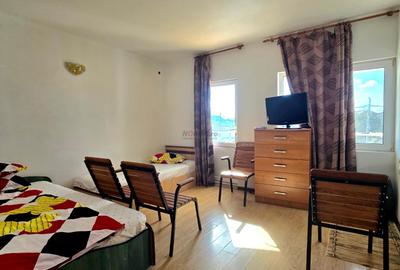 Hotel/Pensiune, de 1,000 mp, în 2 Mai - 12