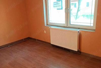 Apartament cu 2 camere semidecomandat în Micro 16 - 12