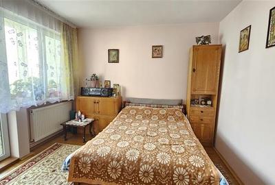 Apartament cu 2 camere semidecomandat, mobilat în 7 Noiembrie - 3