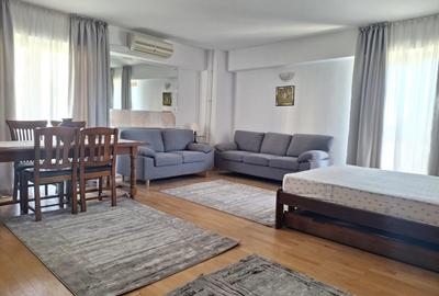 Garsonieră semidecomandată, mobilată în Unirii