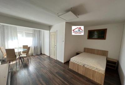 Garsonieră decomandată în Gară - 4