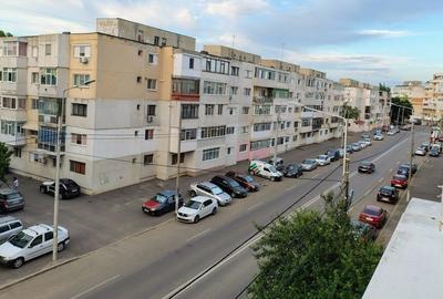 Apartament cu 2 camere decomandat în Calea Galați