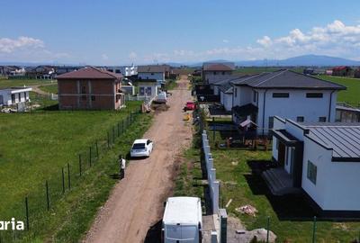 Casă cu 4 camere cu Teren 500 Mp în Dârste - 2