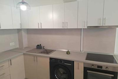 Garsonieră decomandată în Parcul Carol