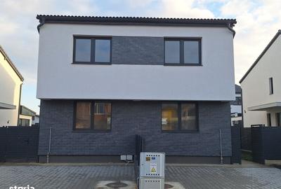 Casă cu 3 camere în Sânpetru - 3