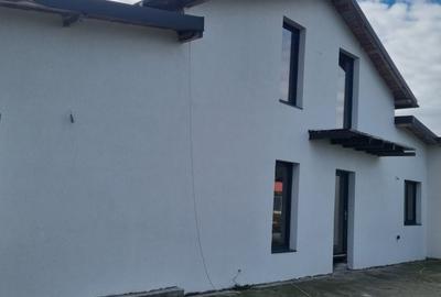 Casă individuală cu 5 camere cu Teren 425 Mp în Măgureni - 3