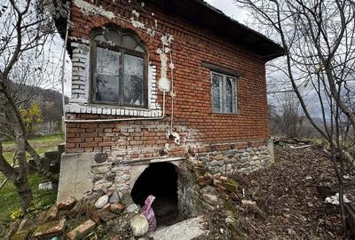 Casă cu 2 camere în Dobrotu - 4