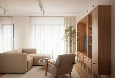 Apartament cu 3 camere semidecomandat în Pipera