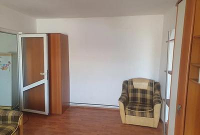 Apartament cu 3 camere în Central - 1