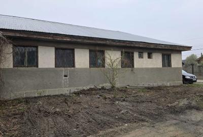 Casă cu 4 camere în Buhoci - 1