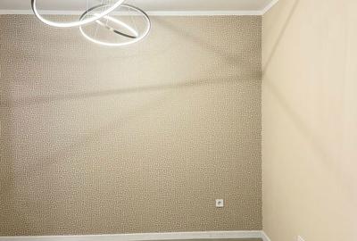 Apartament cu 3 camere semidecomandat în Florești - 1