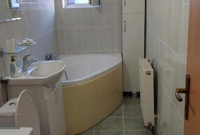 Apartament cu 3 camere decomandat în Central - 5