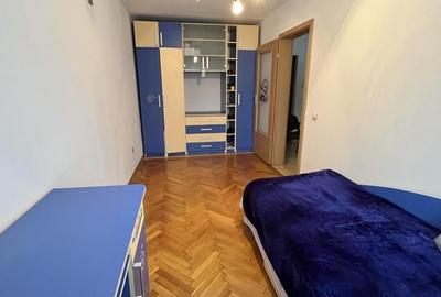 Apartament cu 3 camere semidecomandat în Central - 5