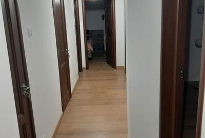 Apartament cu 3 camere decomandat, mobilat în Central - 4