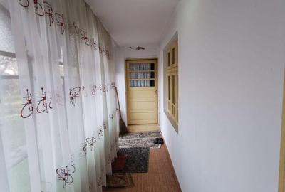 Casă cu 4 camere cu Teren 1000 Mp în Frumușani - 5