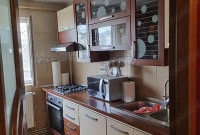 Apartament cu 3 camere semidecomandat în Central - 4