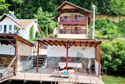 Casă cu 4 camere în Central - 3