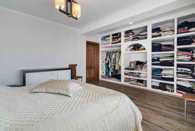 Casă individuală cu 7 camere cu Teren 300 Mp în Colentina - 18